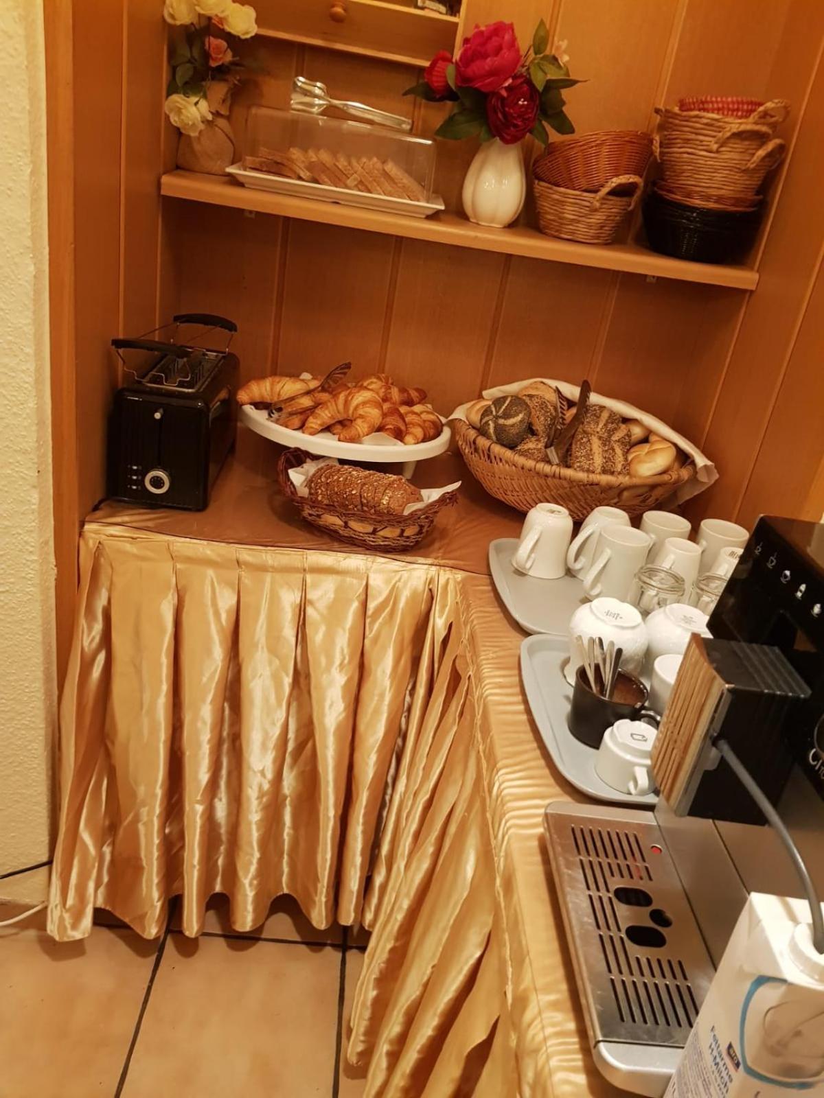 Hotel Drei Kronen ドルトムント エクステリア 写真